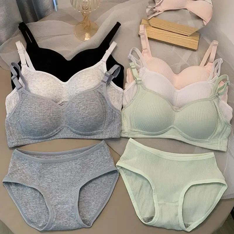 Damskie bezszwowe komplety biu – Cotton Bra Everyday recenzja i cena